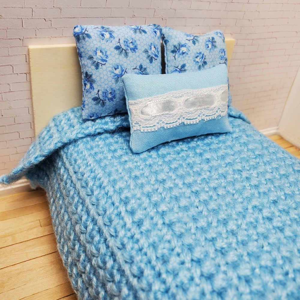 Miniature Dollhouse Crochet Baby Blue Blanket Bed Set 1:12 Scale